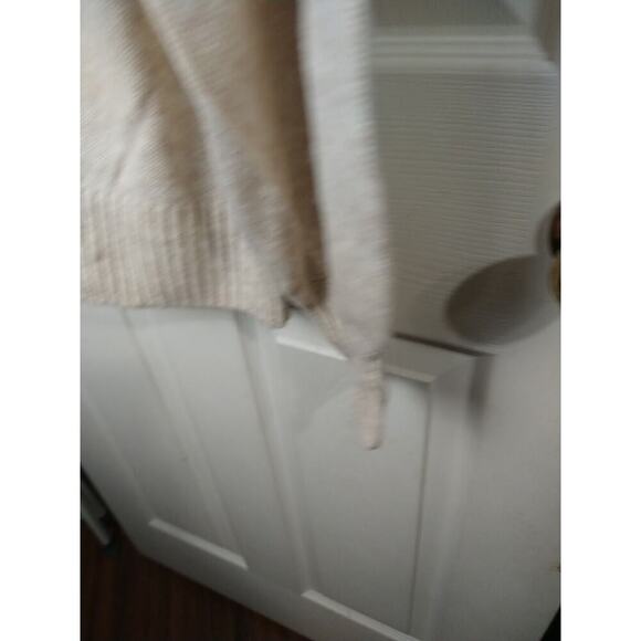 Crown&Ivy Woman M Sweater Pearl Accent Pullover Mock Neck Long Sleeve - Picture 6 of 8